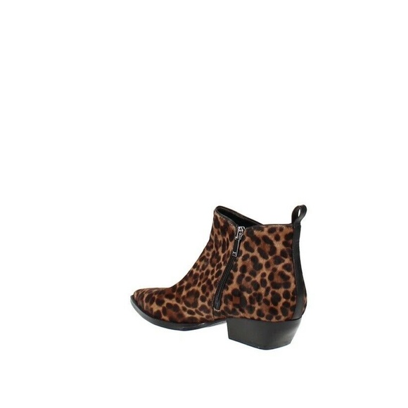 NEW Marc Fisher Obrra Pointy Toe Bootie LEOPARD PRINT CALF HAIR SIZE 7 NIB - Picture 4 of 5